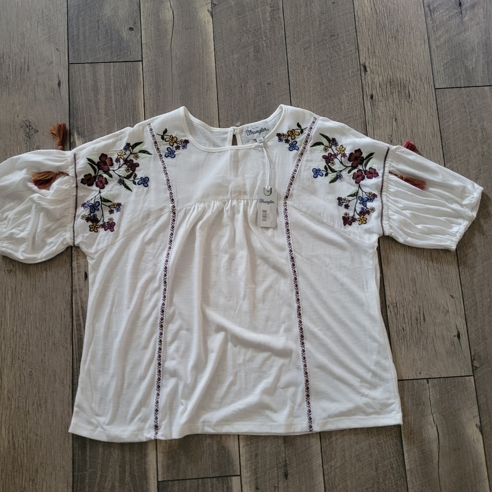Sold Wrangler embroidered top